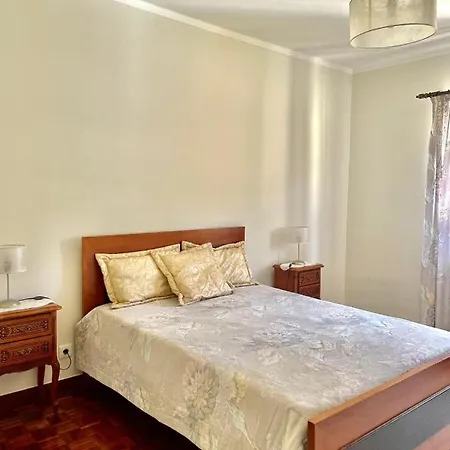 וילה Lourivillage