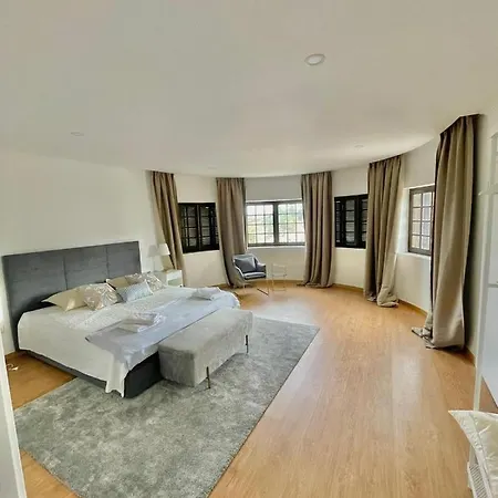 Lourivillage ヴィラ