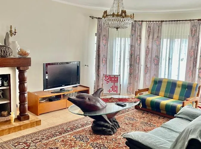 וילה Lourivillage לוריניה